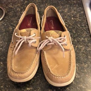 Size 8.5 women’s sperry